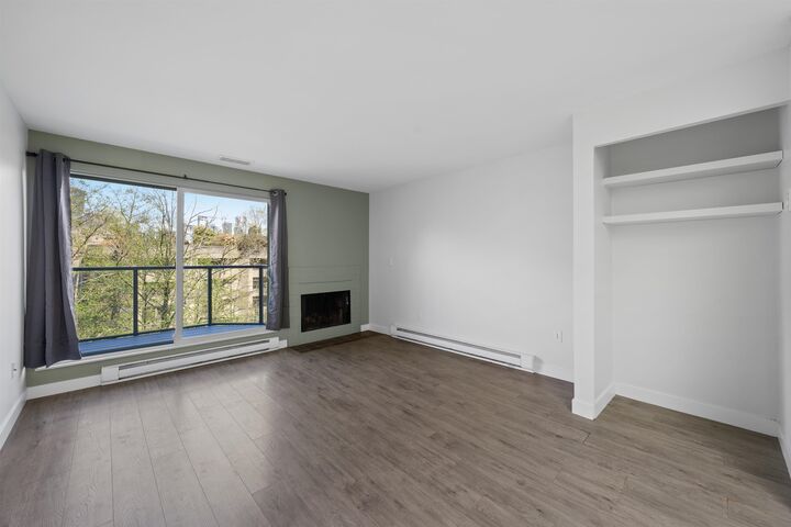 Property Photo: 1355 W 4th Avenue 3 BC V6H 3Y8