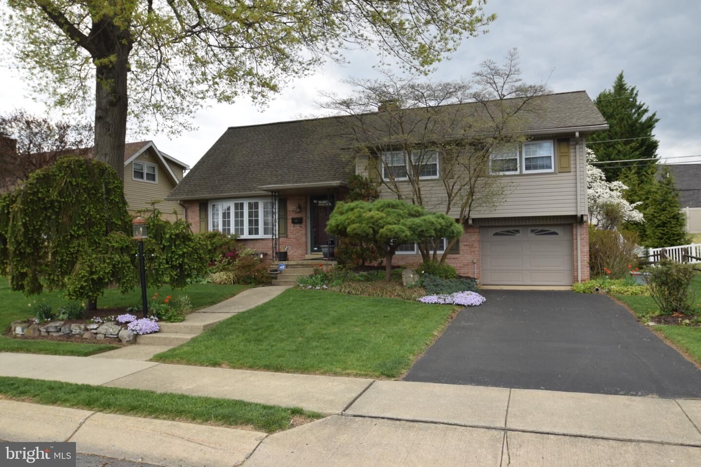 Property Photo:  1305 Whitfield Boulevard  PA 19609 