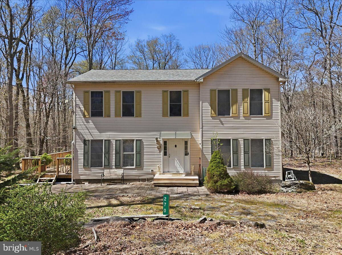 Property Photo:  270 Packanack Drive  PA 18424 