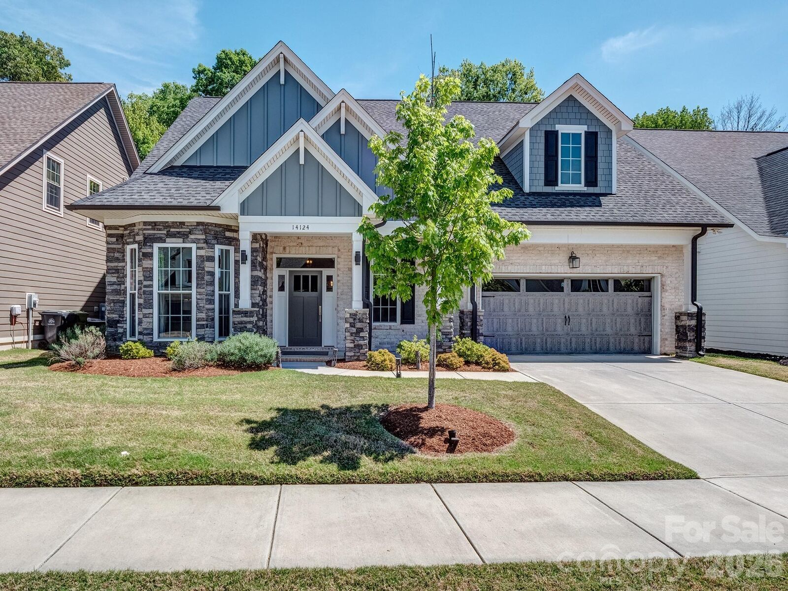 Property Photo:  14124 Shelburne Village Drive  NC 28278 