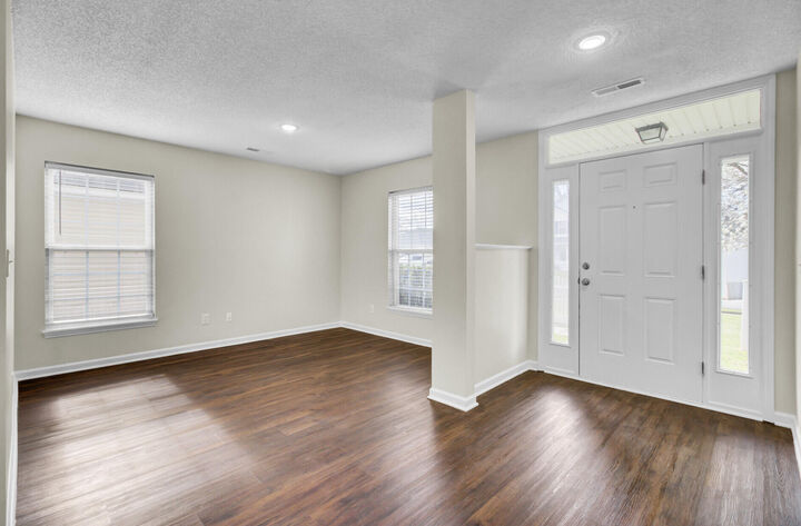 Property Photo:  325 Sunburst Way  SC 29483 