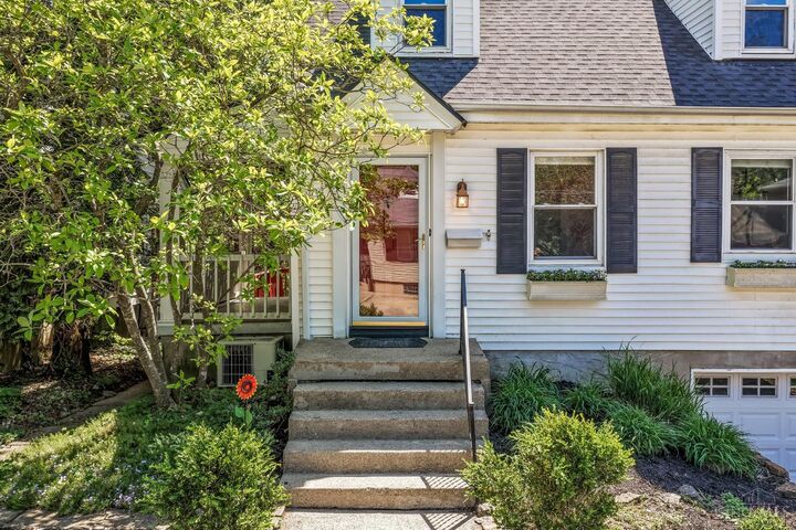 Property Photo:  3443 Oakview Place  OH 45209 