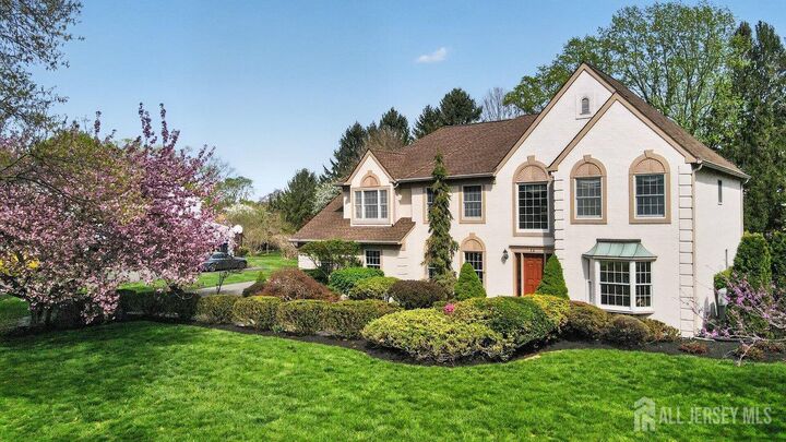 Property Photo:  13 Brookside Court  NJ 08512 