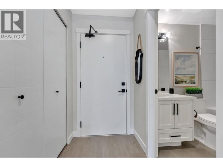 Property Photo: 12143 223 Street 108 BC V2X 5Y6