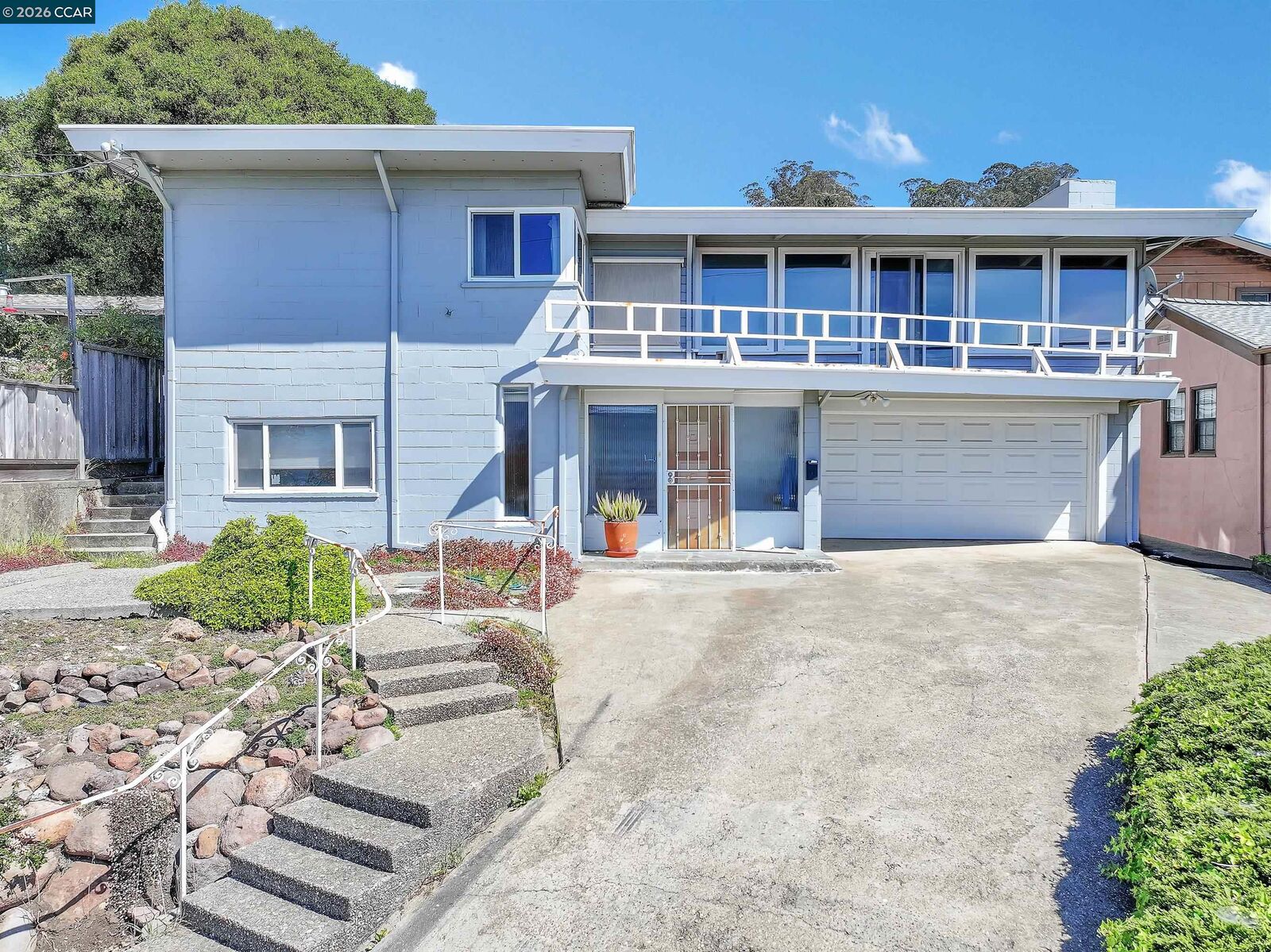 Property Photo:  832 Contra Costa Dr  CA 94530 