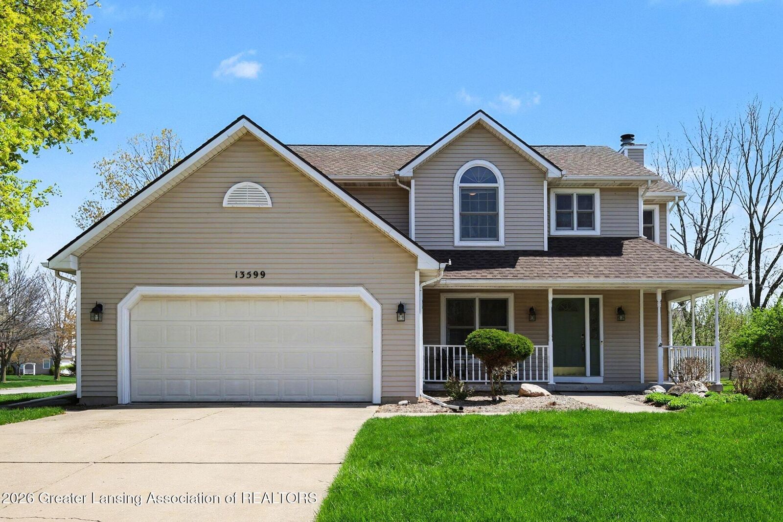 Property Photo:  13599 Honeylocust Drive  MI 48820 
