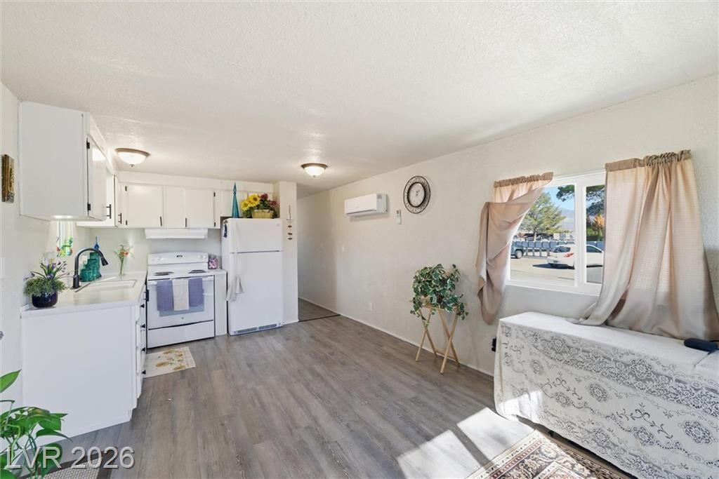 Property Photo:  210 West Bonnie Claire Court  NV 89048 