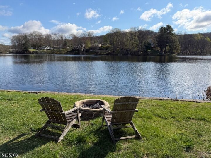 Property Photo:  13 N Orchard Ter  NJ 07871 