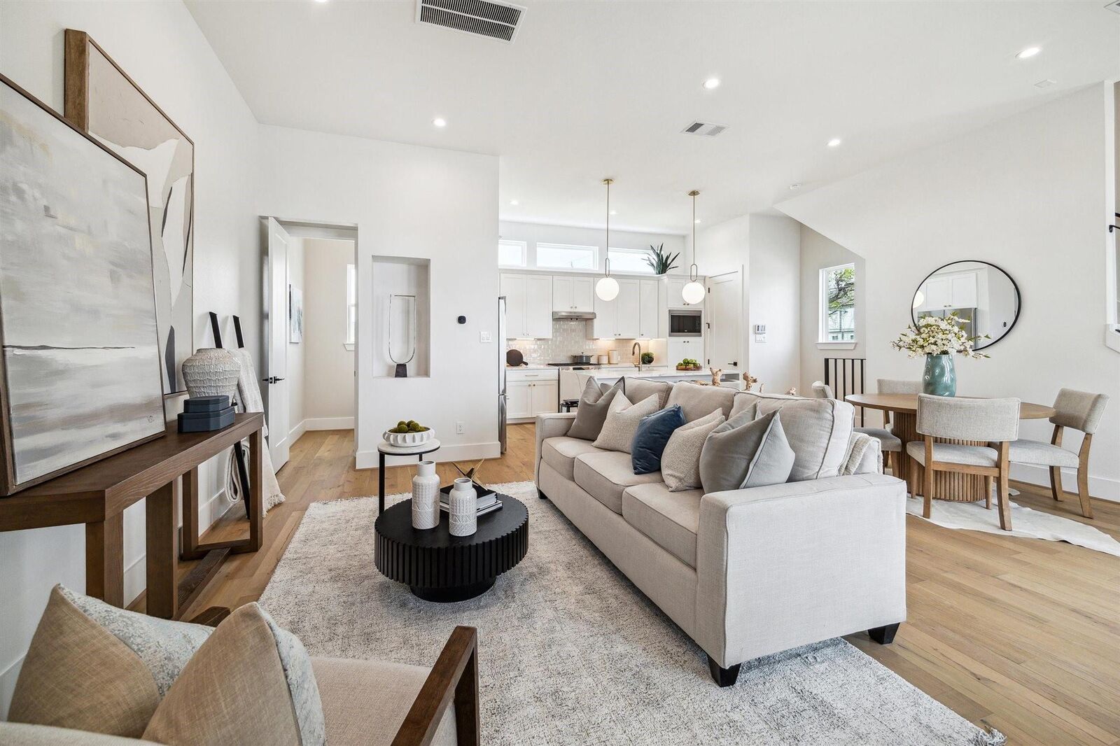 Property Photo:  2210 Dennis Street  TX 77004 