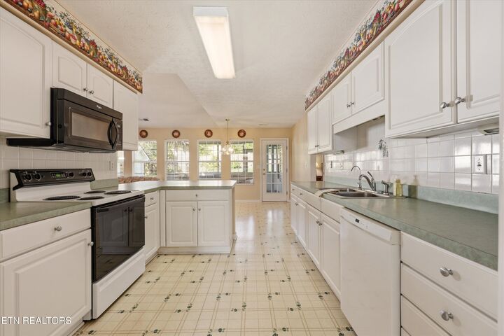 Property Photo:  1721 Totanka Lane  TN 37931 