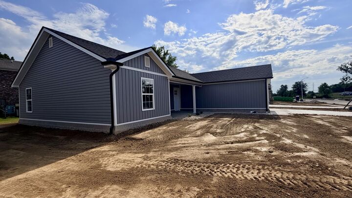 Property Photo:  112 Bow Bridge Drive  KY 40403 