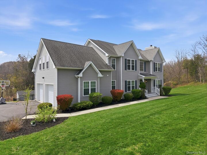 Property Photo:  18 Valley View Road  NY 10924 