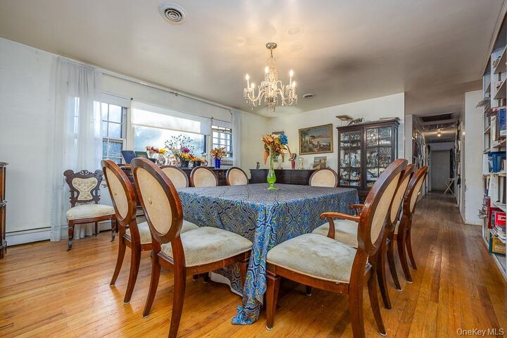 Property Photo:  17 Parker Boulevard  NY 10952 