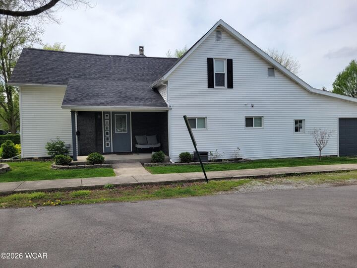 Property Photo:  128 E Montford Avenue  OH 45810 