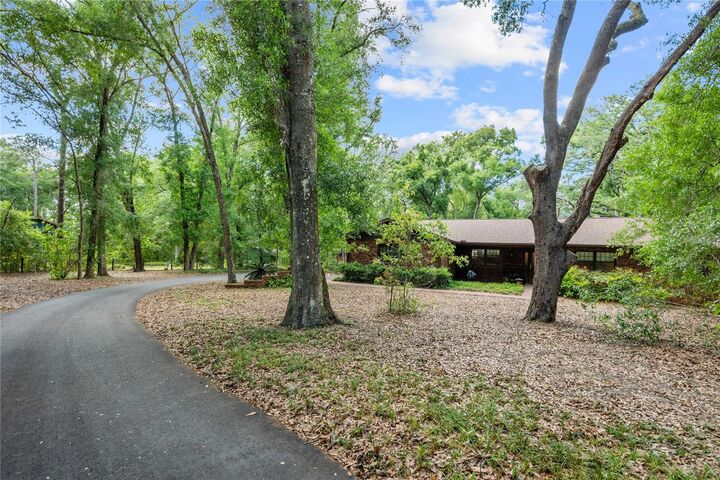 Property Photo:  35935 Lana Drive  FL 33523 