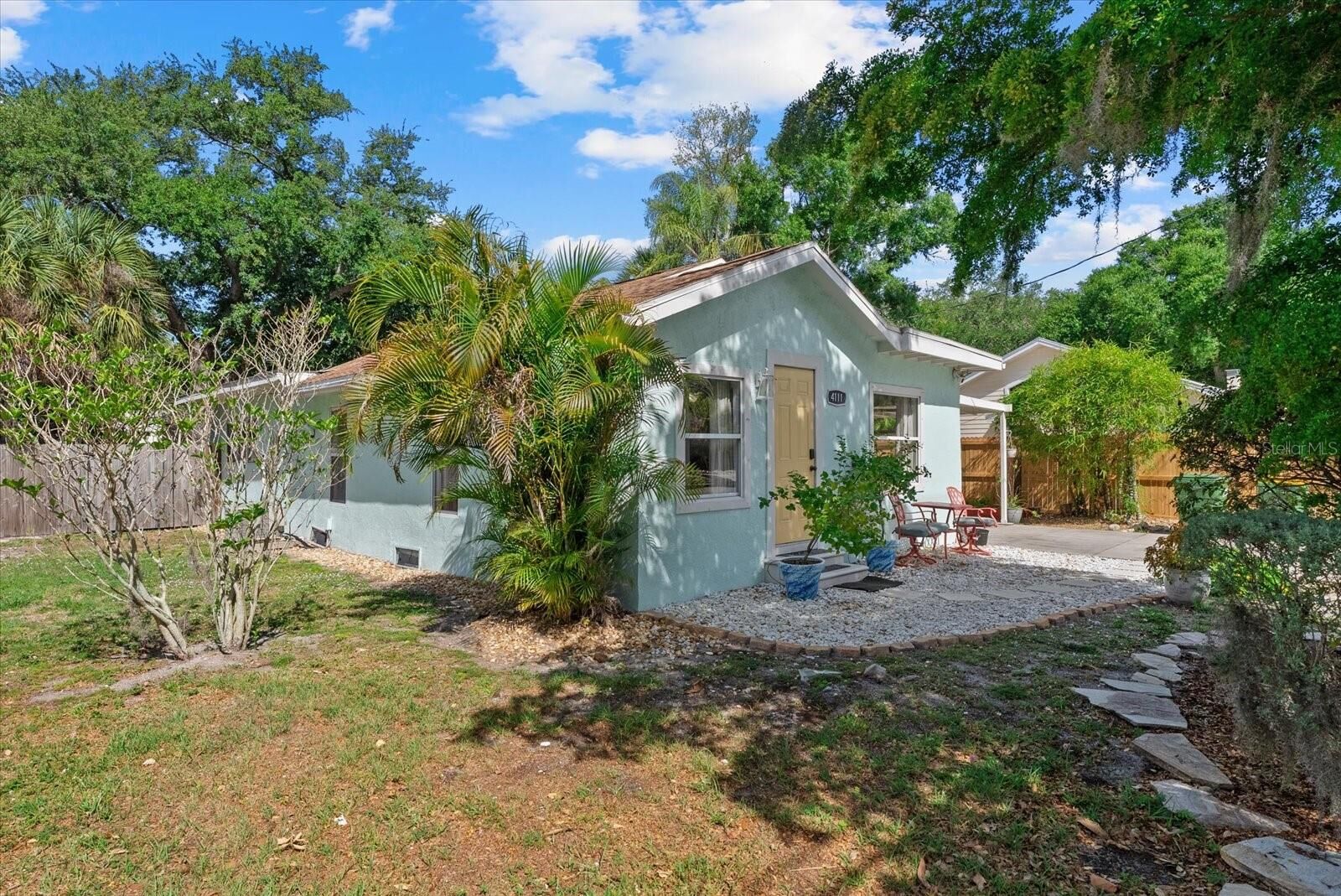 Property Photo:  4111 Sarasota Ave  FL 34234 
