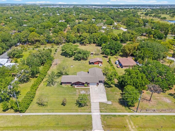 Property Photo:  7605 Richardson Road  FL 34240 