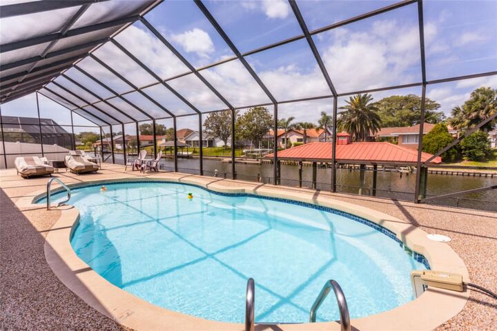 Property Photo:  18 Classic Court S  FL 32137 