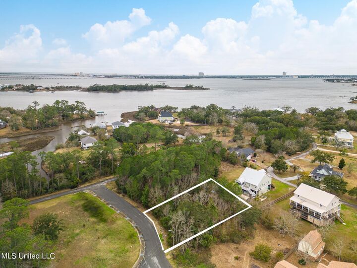 Property Photo:  6205 Hermosa Drive  MS 39564 