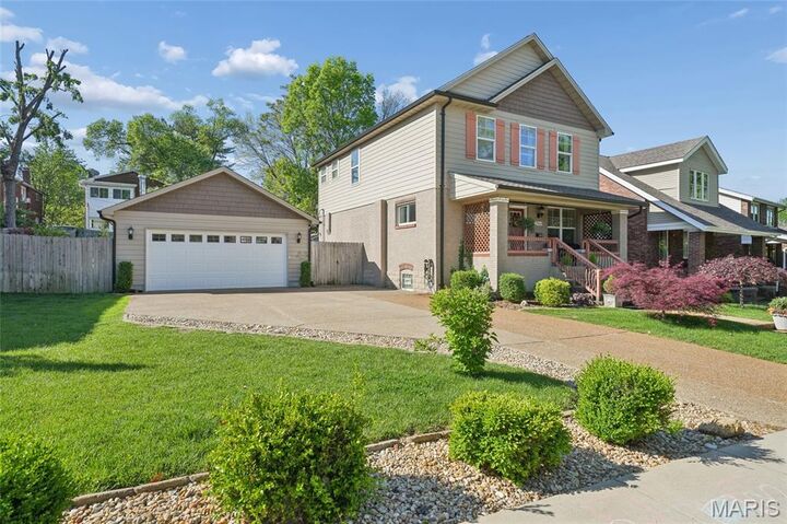 Property Photo:  7564 Council Place  MO 63117 