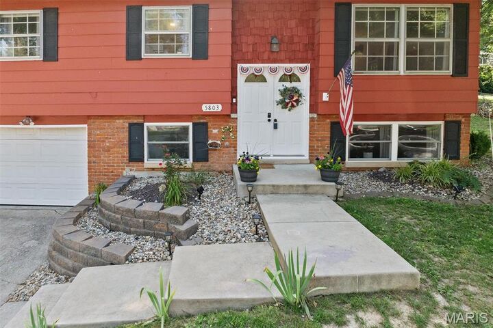 Property Photo: 5803 Piasa Trail IL 62035