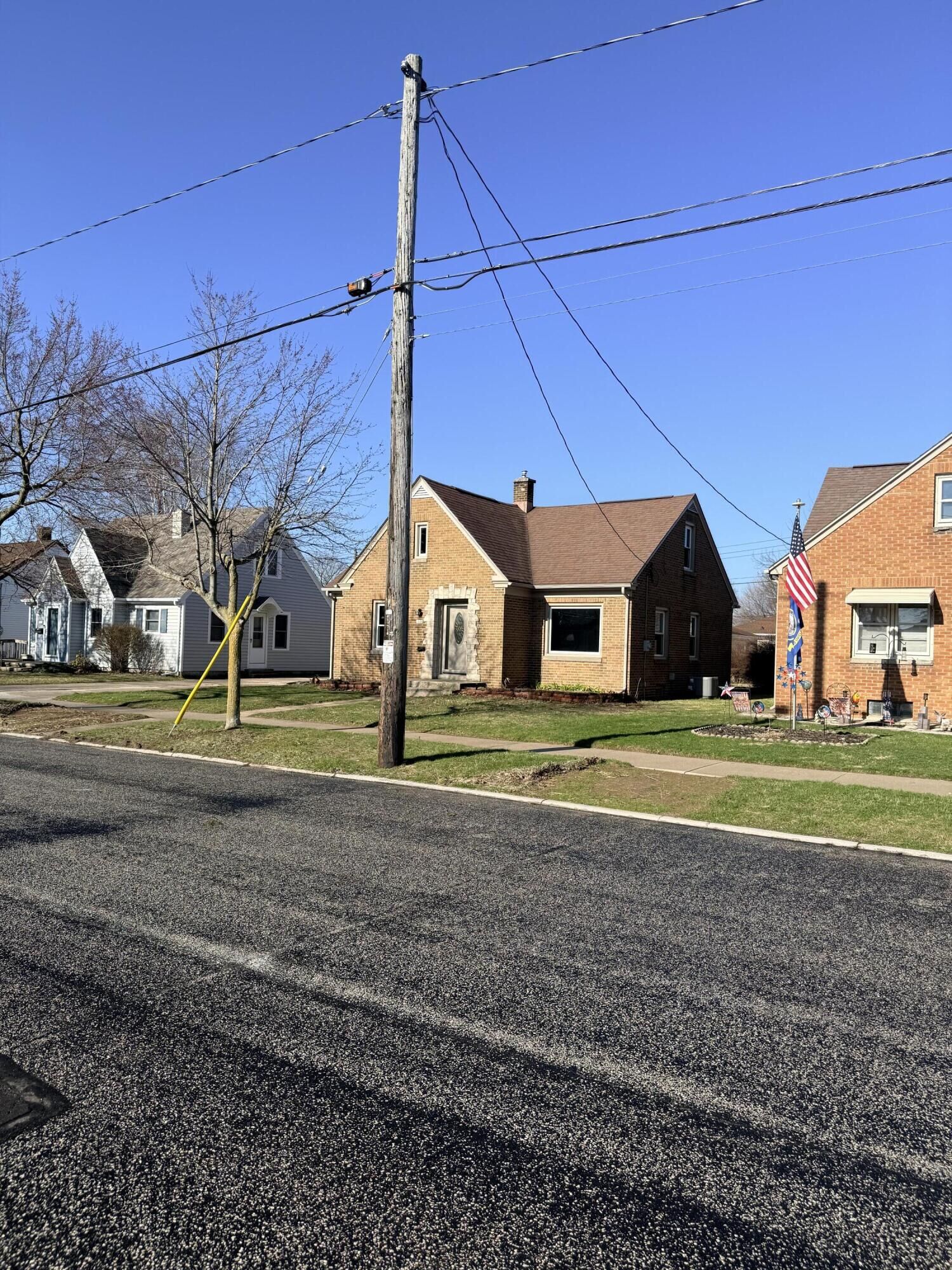 Property Photo: 1608 S 16th St WI 54220