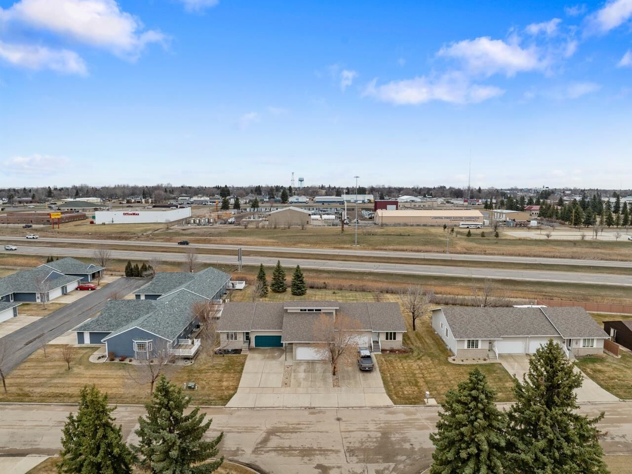 Property Photo:  804 24th Ave SW  ND 58701 