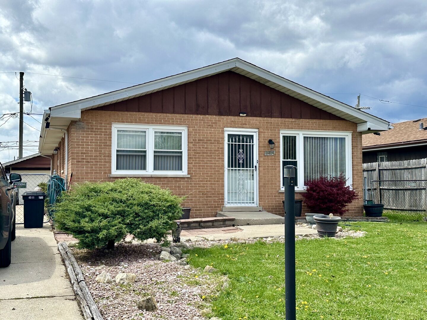 Property Photo:  8404 S 79th Avenue  IL 60458 