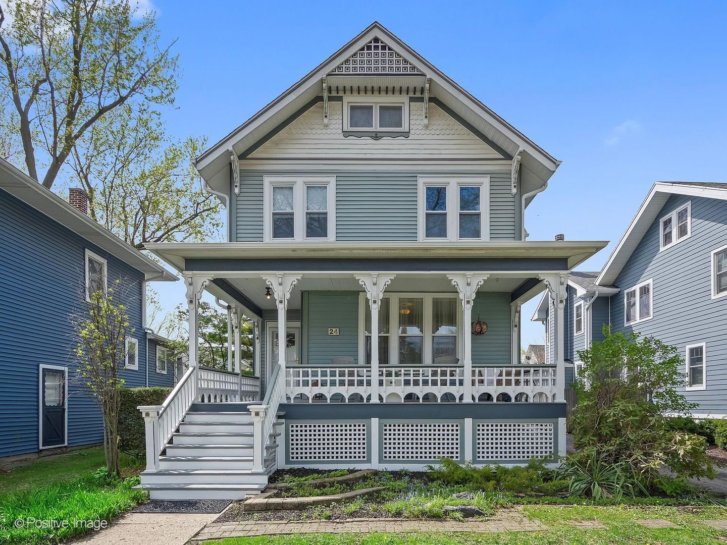Property Photo:  24 N Kensington Avenue  IL 60525 