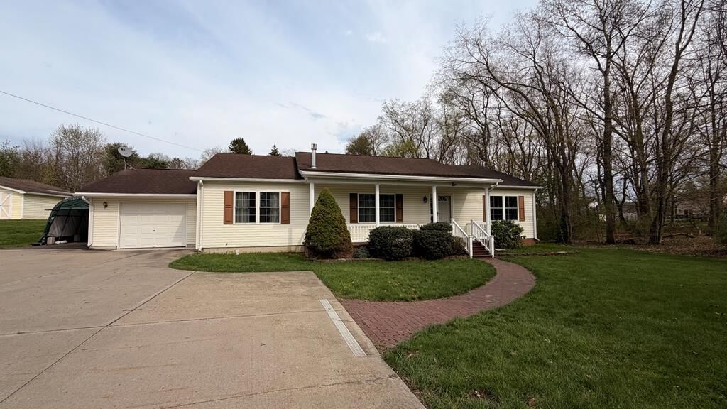 Property Photo:  105 Lynch St  PA 18840 