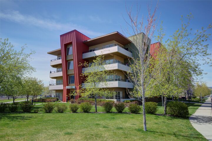 Property Photo:  2101 Dearborn Avenue 25  MT 59801 