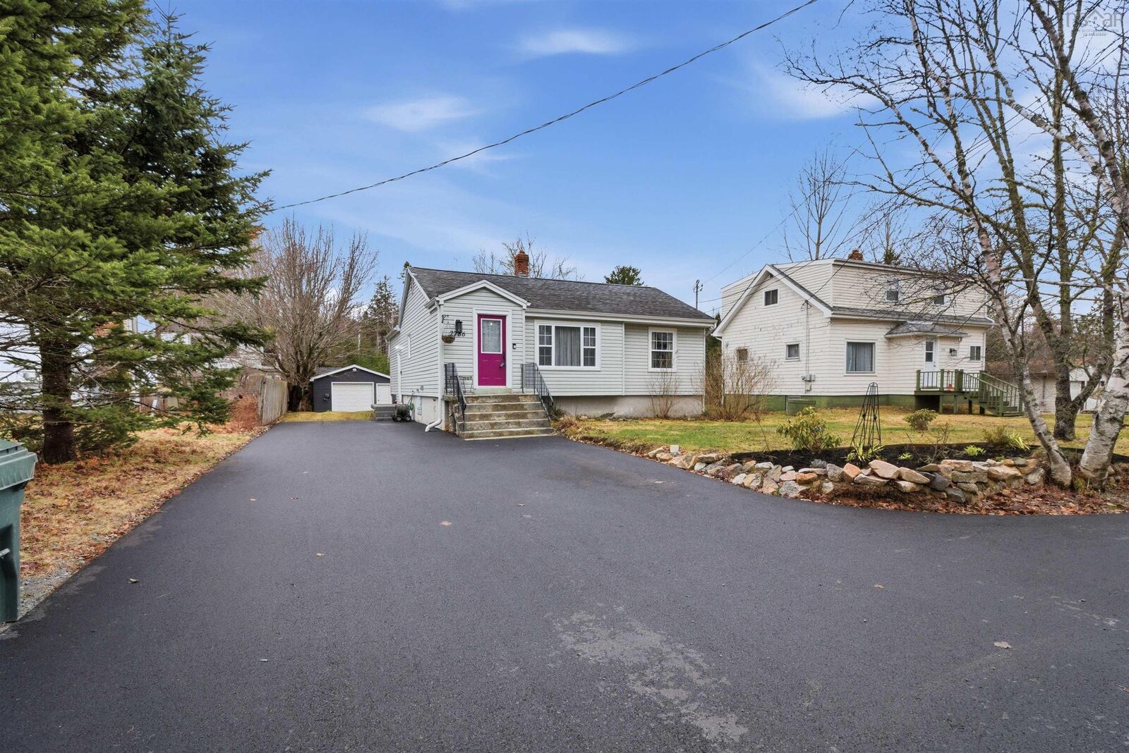 Photo de la propriété:  2786 St Margarets Bay Road  NS B3T 1H4 