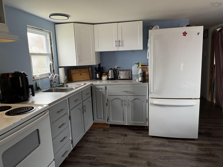 Property Photo:  203 Lake Egmont Road  NS B0N 2H0 