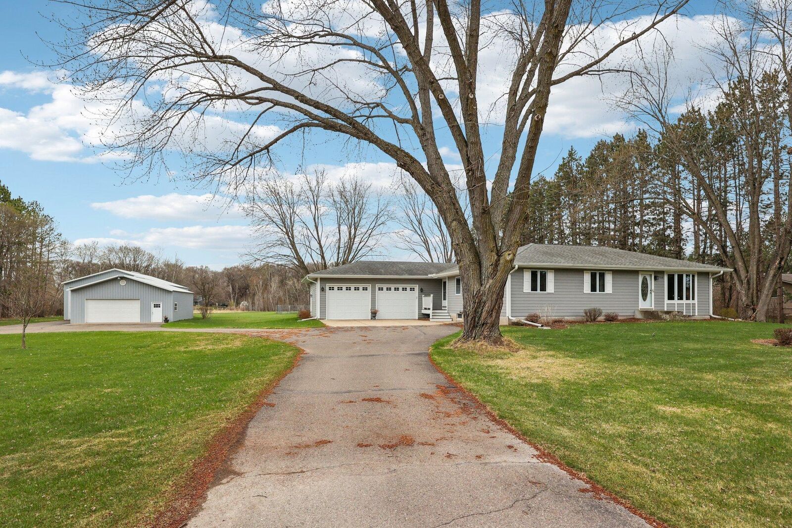 Property Photo:  7510 161st Avenue NE  MN 55025 