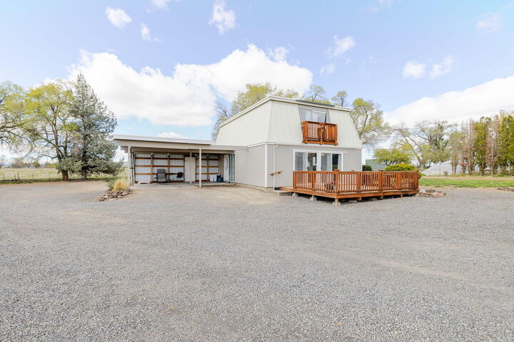 Property Photo:  1766 SW Quail Drive  OR 97741 