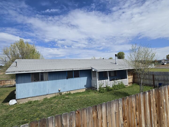 Property Photo:  373 NW McDonald Road  OR 97754 