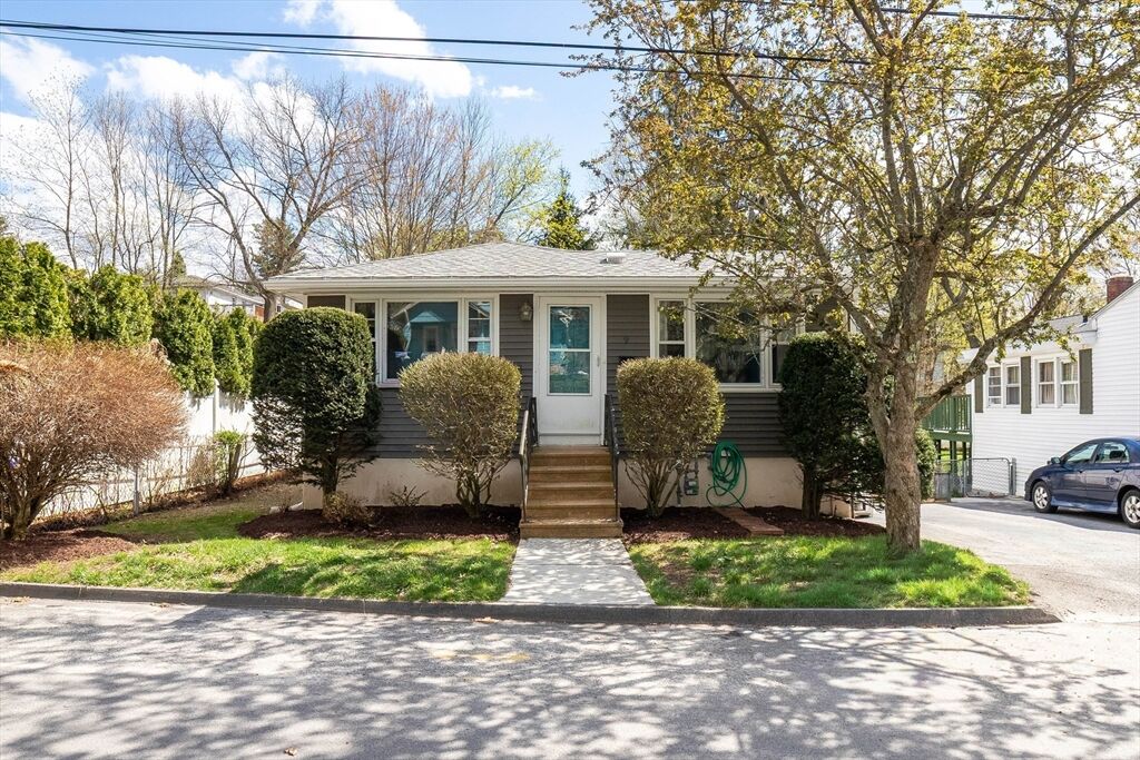 Property Photo:  9 Briarcliff Street  MA 01602 