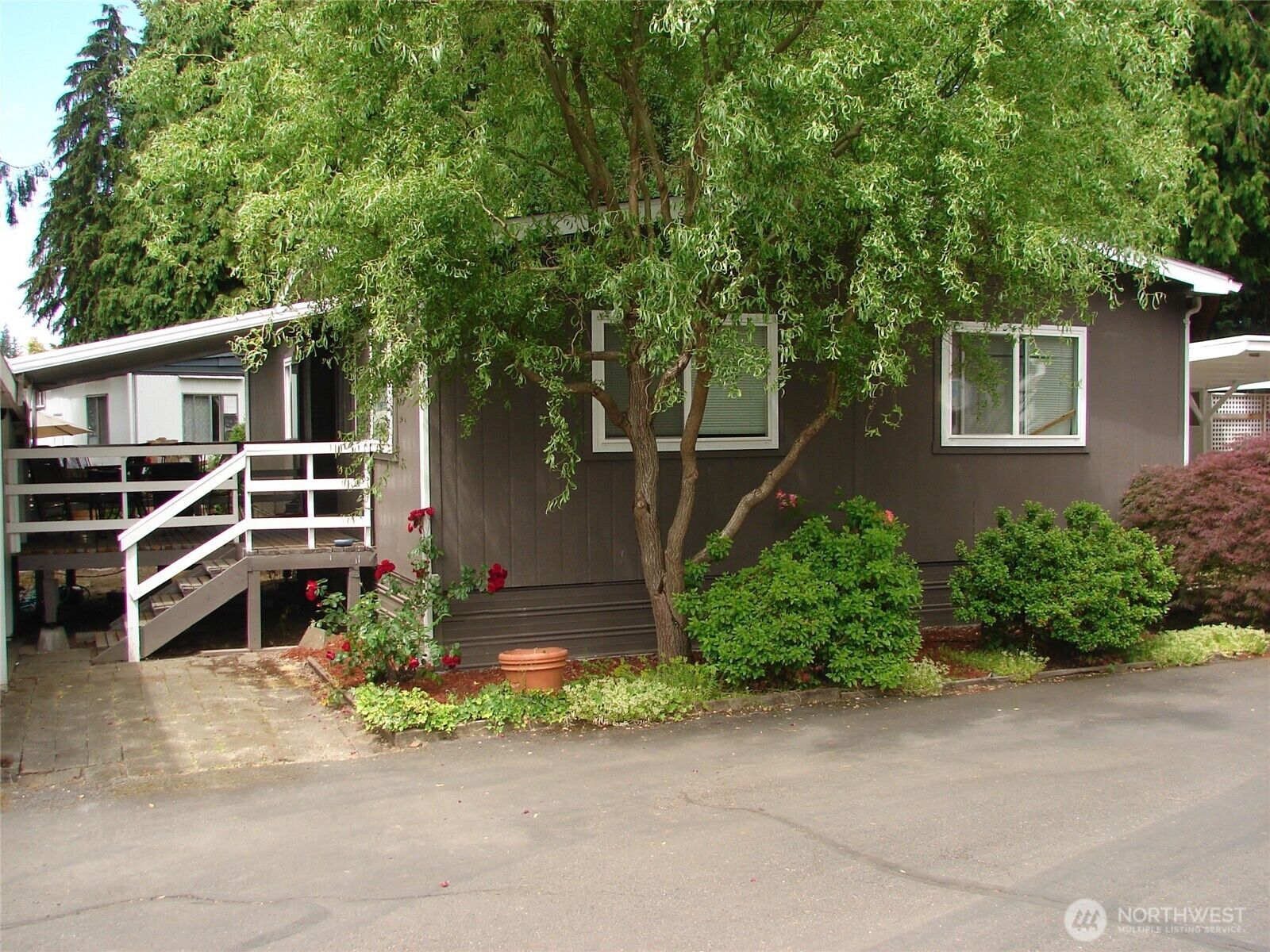 Property Photo:  900  29th Avenue S C-8  WA 98002 
