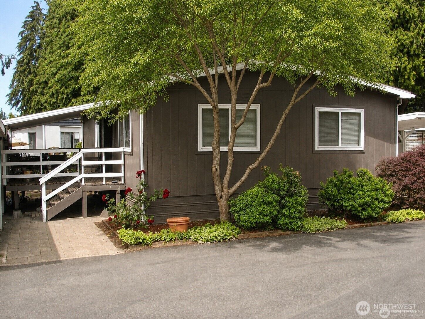 Property Photo:  900  29th Avenue S C-8  WA 98002 