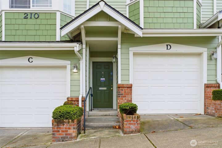 Property Photo:  210 N G Street D  WA 98403 