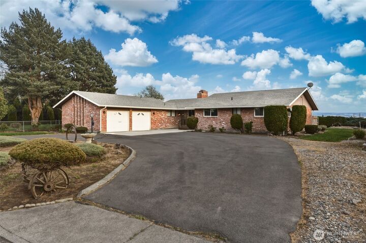 Property Photo:  2314  Frazier Drive  WA 99362 