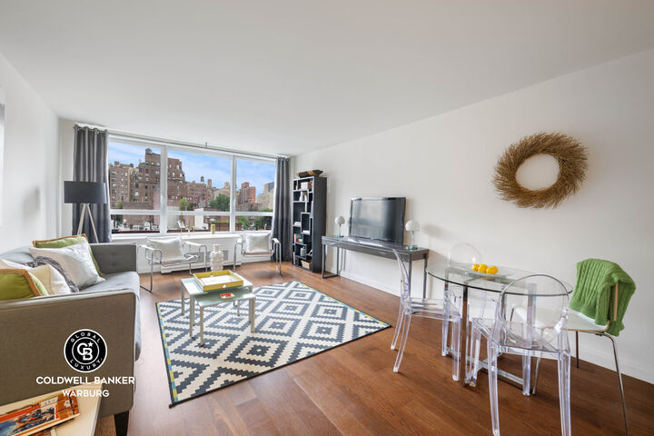 Property Photo:  200 E 94th Street 612  NY 10128 