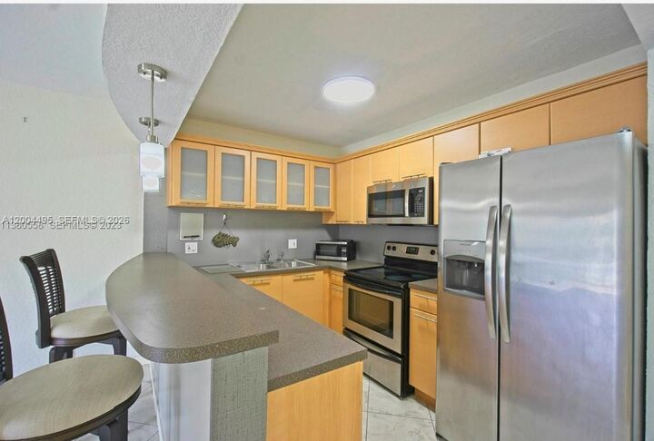 Property Photo:  7401 SW 82nd St 207S  FL 33143 