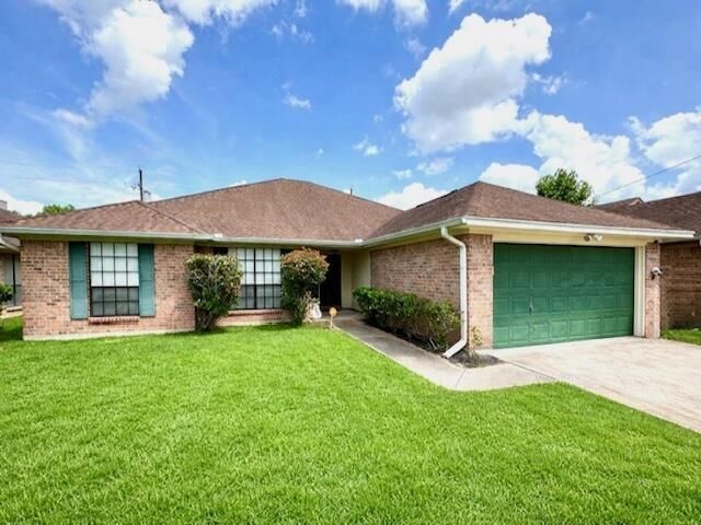 Property Photo:  1136 Wildemeadow  TX 77706 