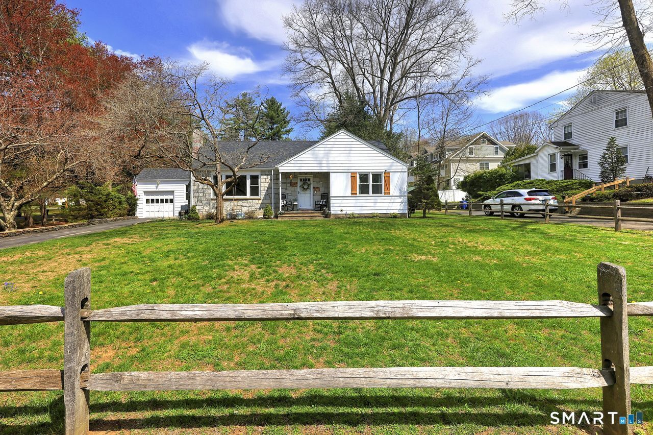 Property Photo:  343 Smith Farm Road  CT 06477 
