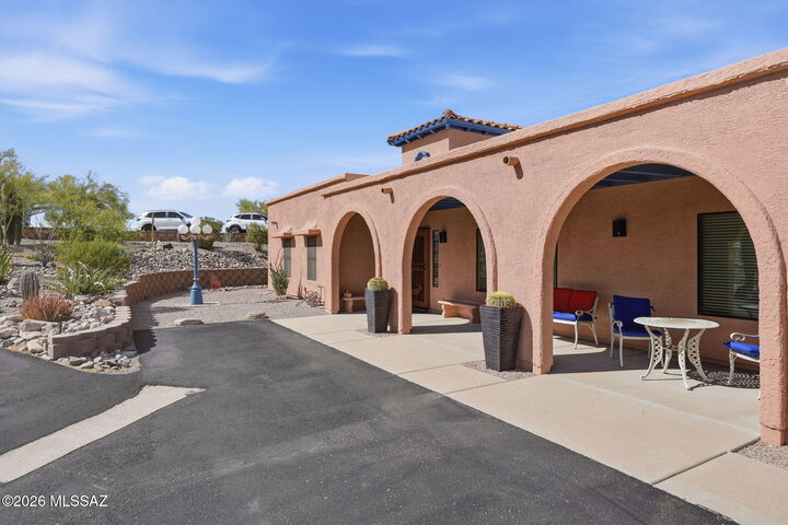 Property Photo:  5140 N Amapola Place  AZ 85745 