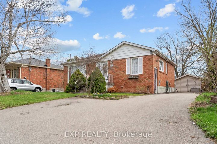 Property Photo:  36 Shelley Street  ON L7G 3W9 