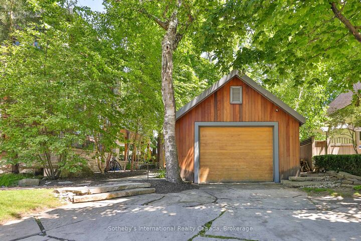 Property Photo: 55 Chisholm Street ON L6K 3H6