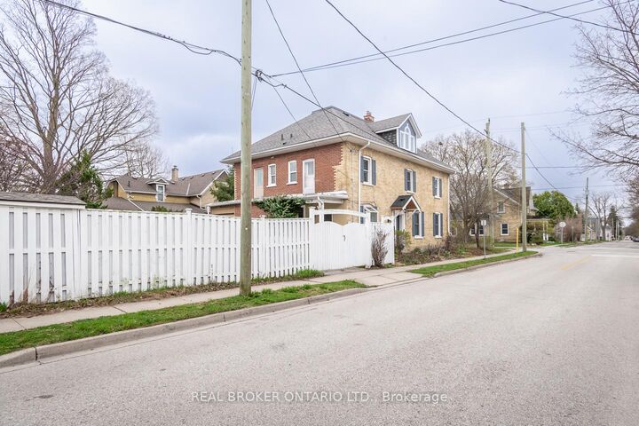 Property Photo: 207 Waterloo Street N ON N3H 1N1