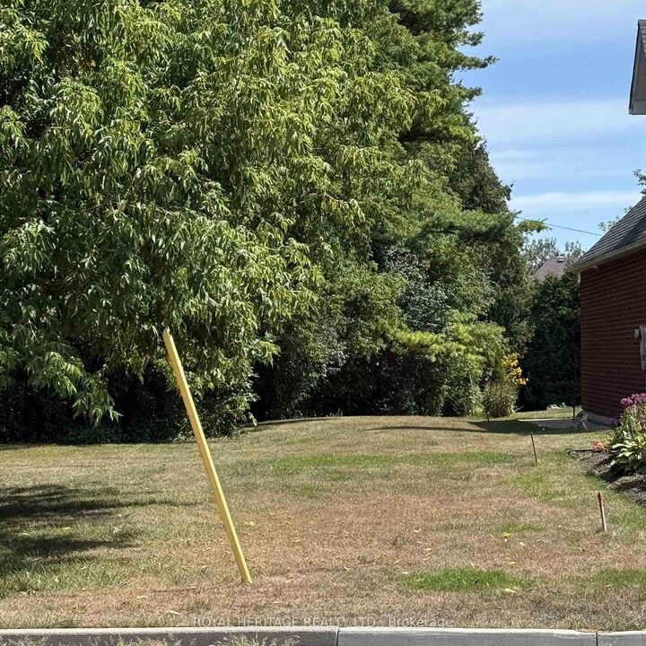 1835 Pine Grove Avenue — photo 1